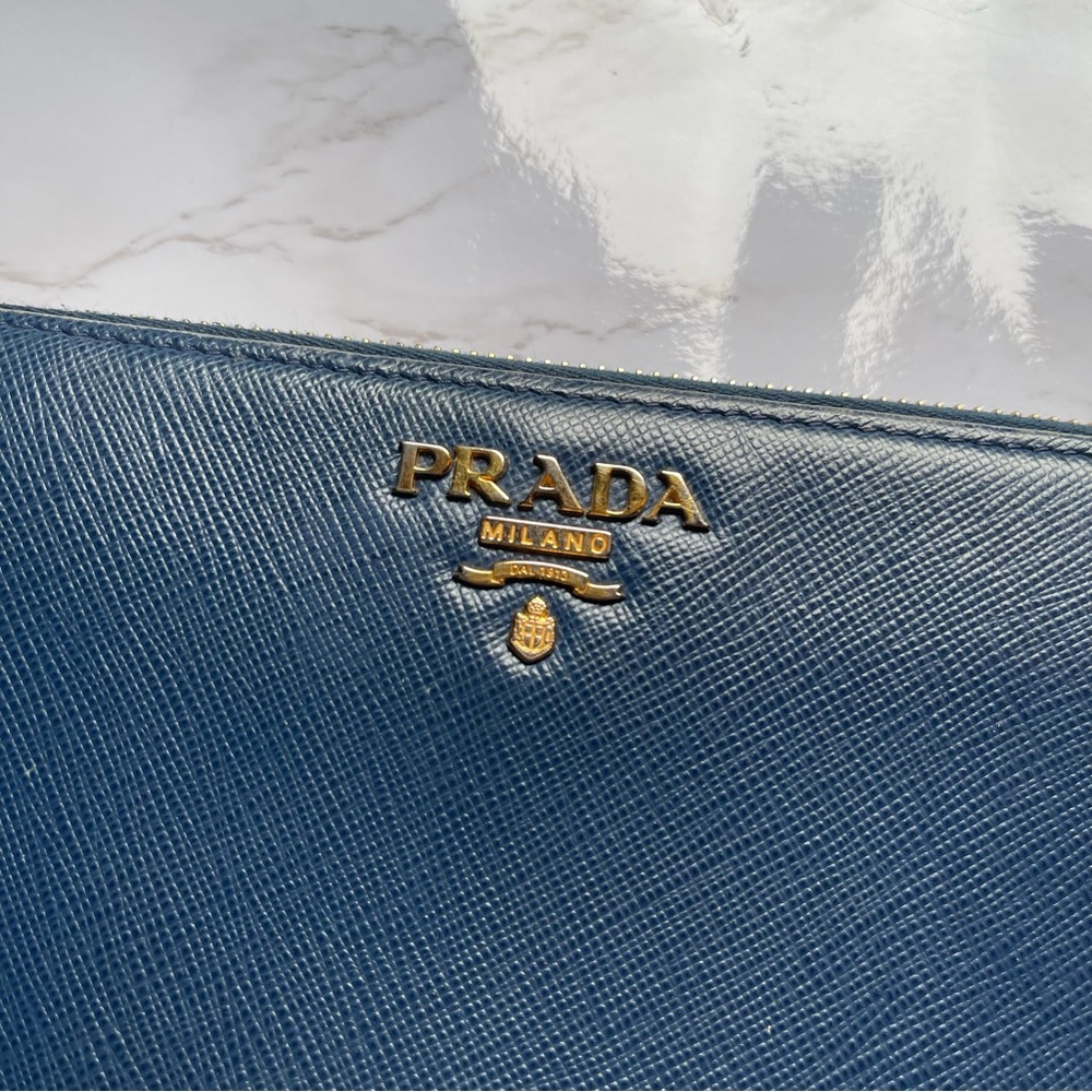 PRADA Saffiano Leather Navy Blue Large Zip Around Wallet Zippy Gold Logo - Picture 2 of 11